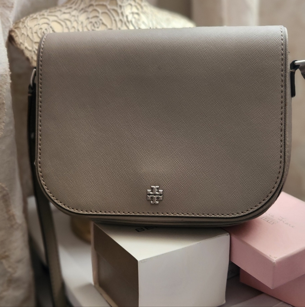 Tory Burch Elegant Gray Crossbody Bag